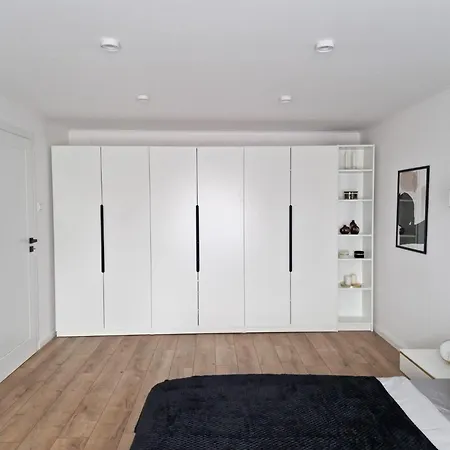 Orion Apartament *